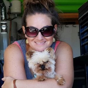 Meet your Posher, Carrie